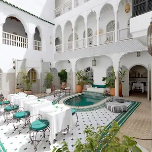 رياد Oriental Glory &